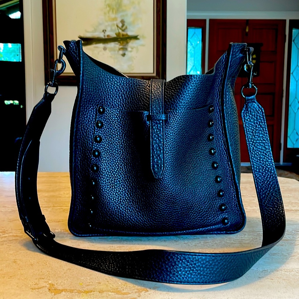 🌹REBECCA MINKOFF Black Pebble Leather  Bucket Bag With Studded Front Pocket!